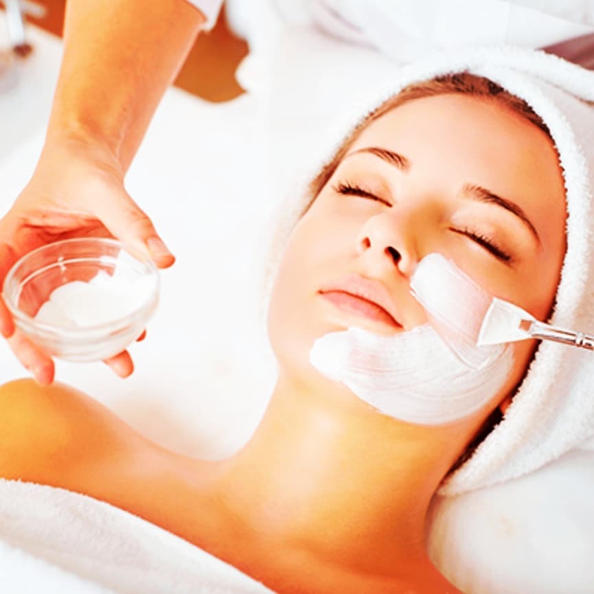 Lacrima Güzellik Salonu | Ankara Çankaya Güzellik Salonu | Ankara Çankaya Protez Tırnak | Ankara Çankaya Manikür | Ankara Çankaya Pedikür | Ankara Çankaya Kalıcı Makyaj | Ankara Çankaya Cilt Bakımı